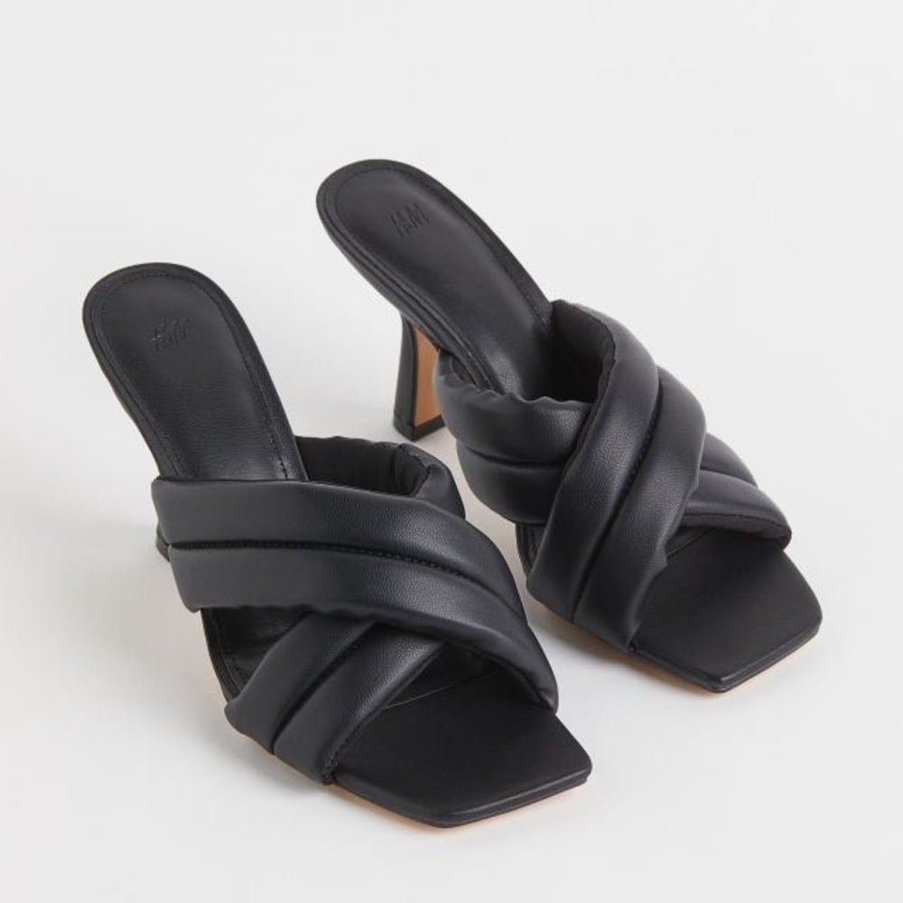 H&M Black Mules Size 9 in faux leather